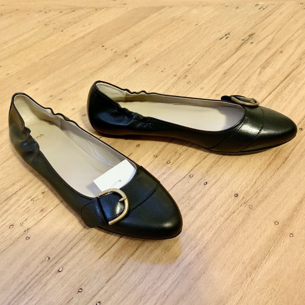 New with tags Hugo Boss black flats